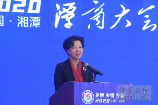 市委副书记、市长张迎春致辞。(记者 方阳 陈旭东 摄)